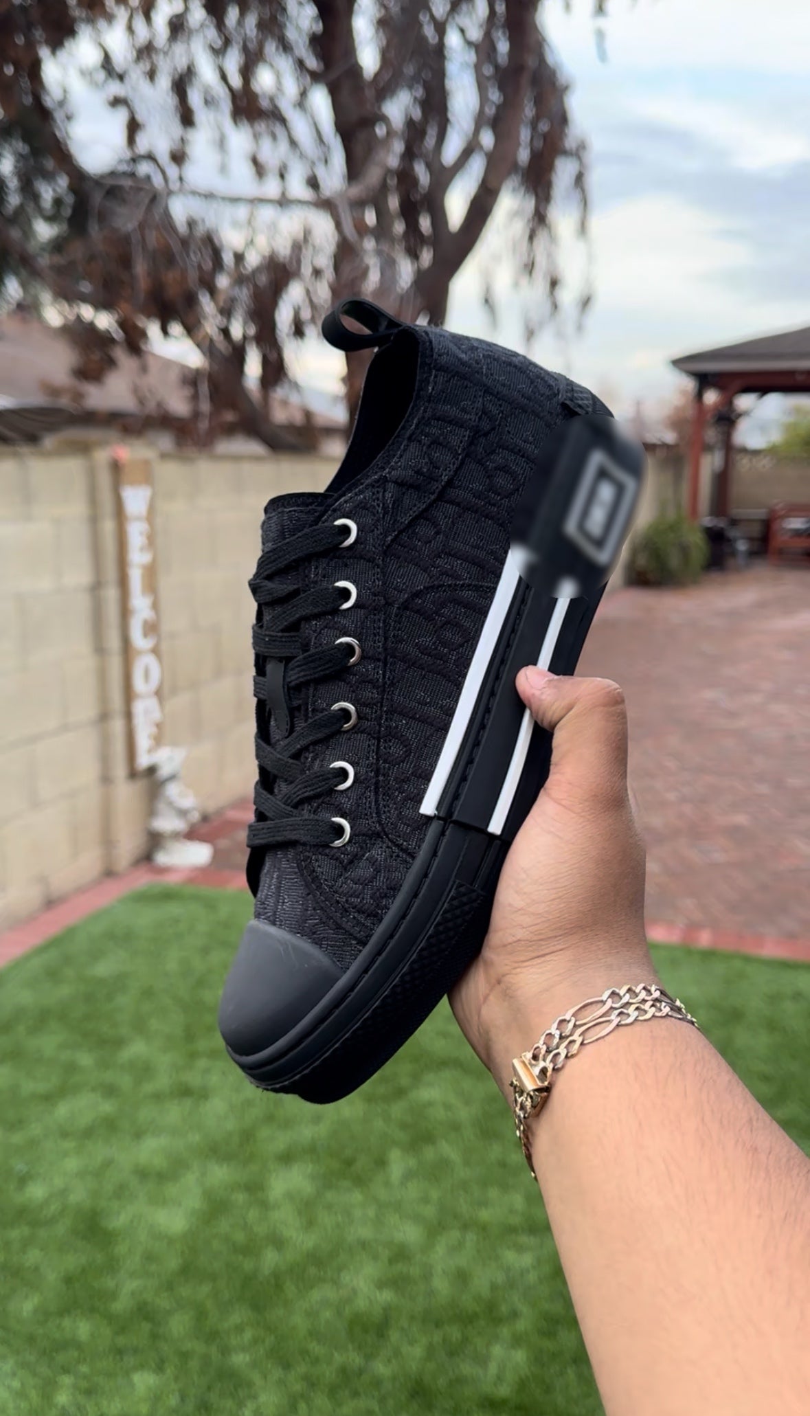 Men’s Shoes/Slides 👟